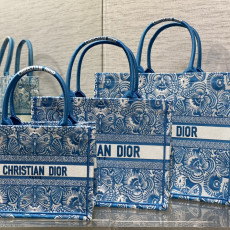 디올 Book Tote 북 토드 백