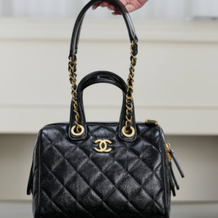 샤넬 𝟐𝟓𝐀 스몰 볼링 백