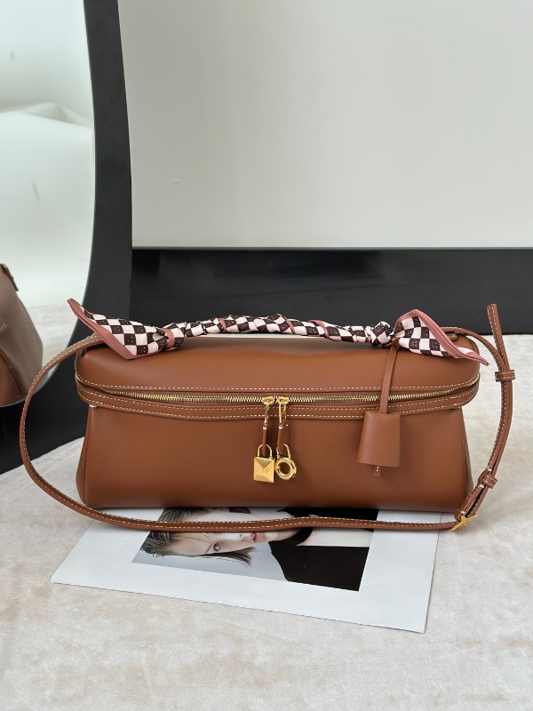 로로피아나 Extra Softy Bag L32 백