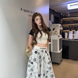 샤넬 2026SS 신상 프린트 스커트
