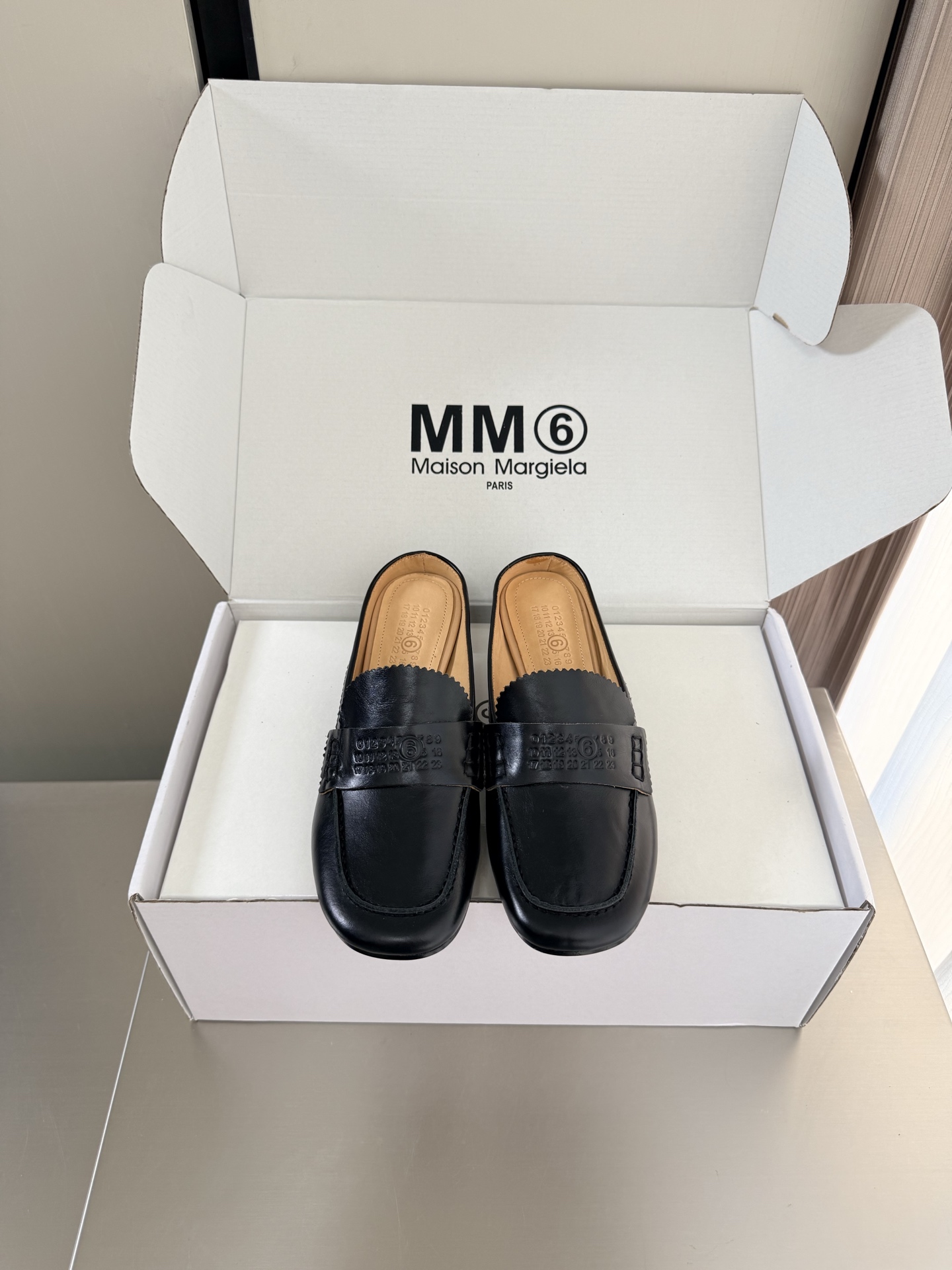 마르지엘라 미드힐 로퍼 뮬 3.5cm