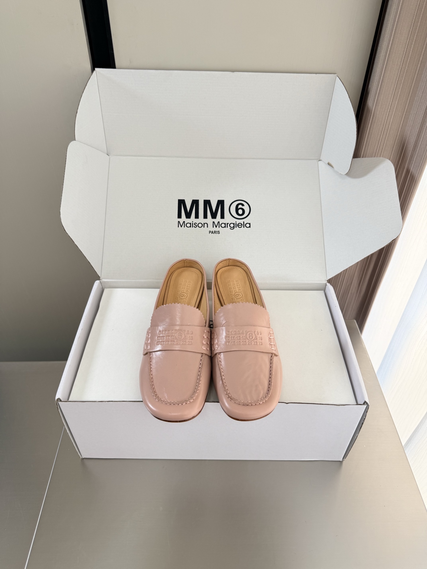 마르지엘라 미드힐 로퍼 뮬 3.5cm