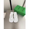 보테가베네타 삼피에리 T 스트랩 힐 샌들 5cm