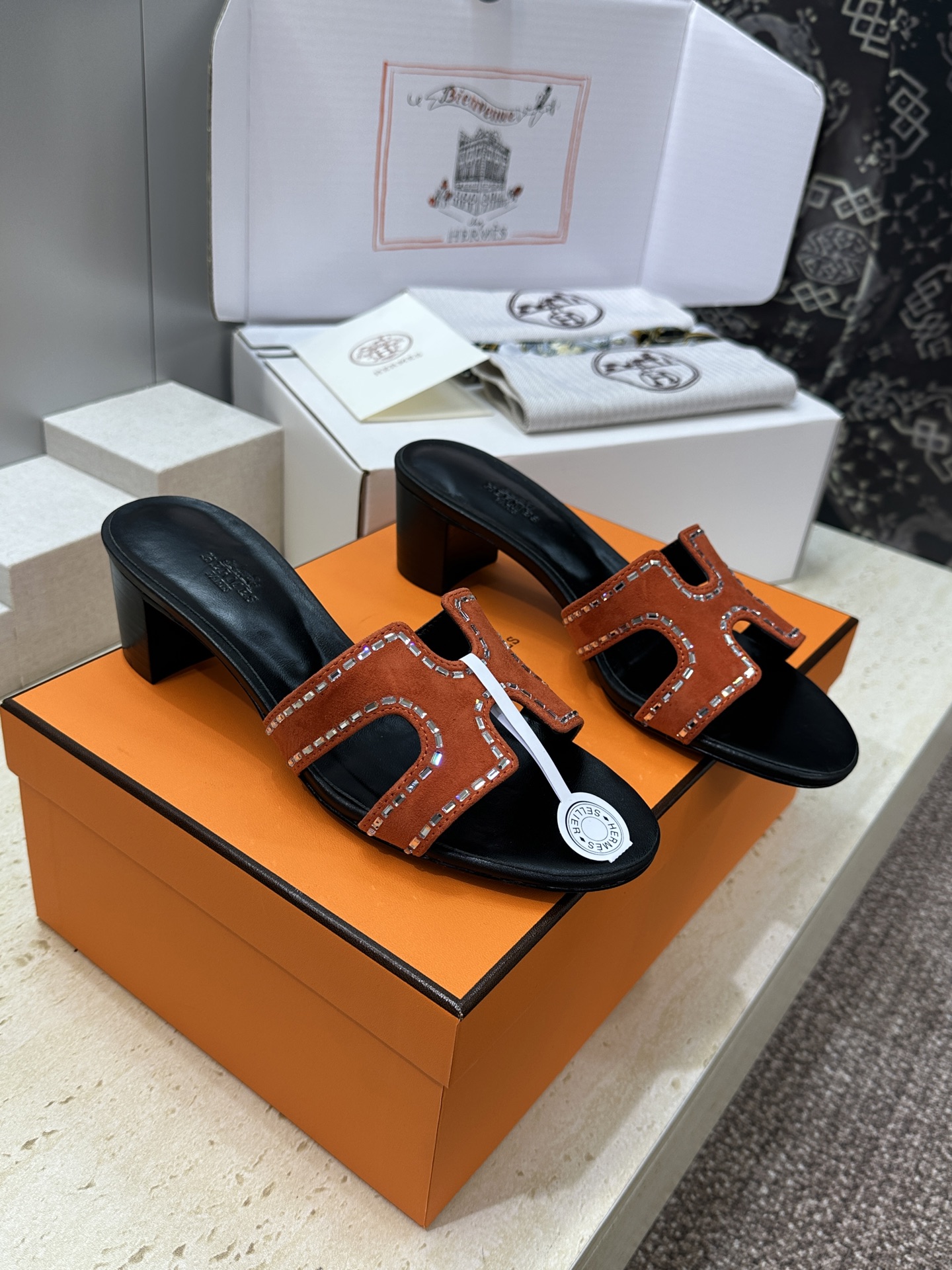 에르메스 2026 봄 여름 Oran 힐 샌들 4.5cm