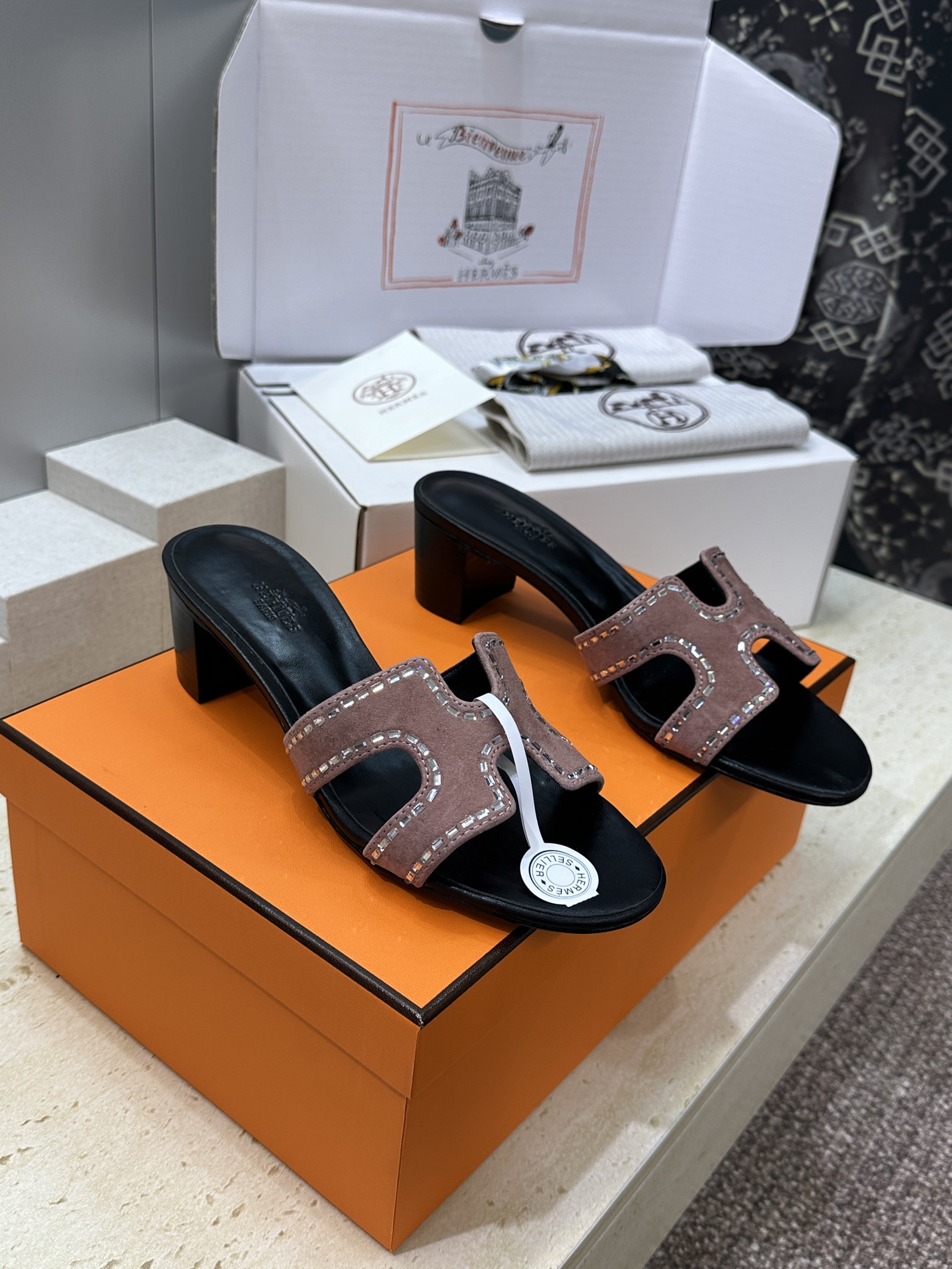 에르메스 2026 봄 여름 Oran 힐 샌들 4.5cm
