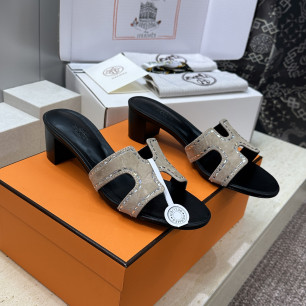 에르메스 2026 봄 여름 Oran 힐 샌들 4.5cm