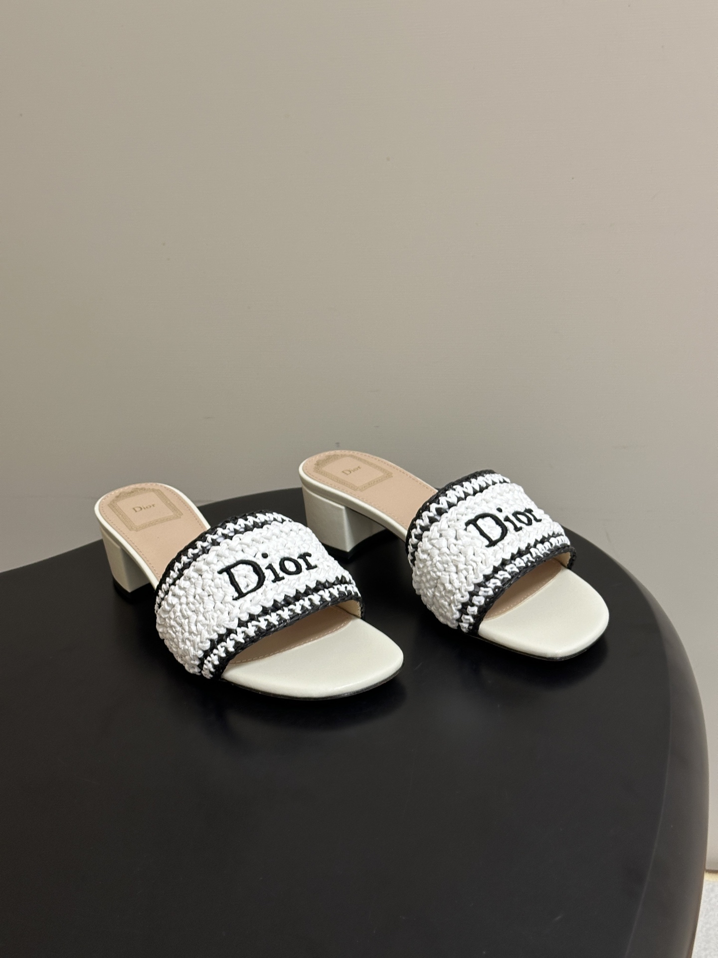 디올 디올리비에라 힐 샌들 4cm