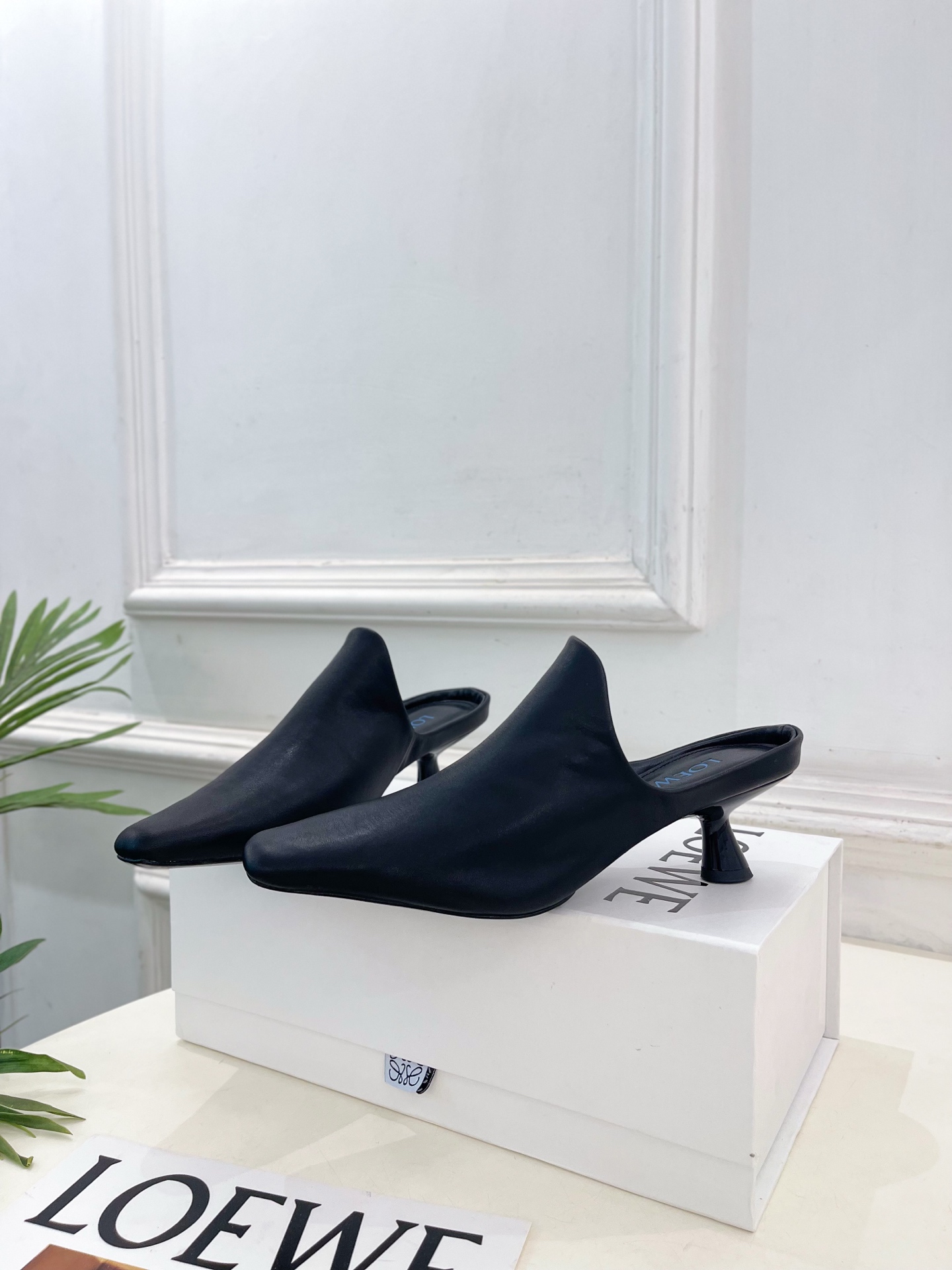 로에베 26SS 에밀리 뮬 5cm