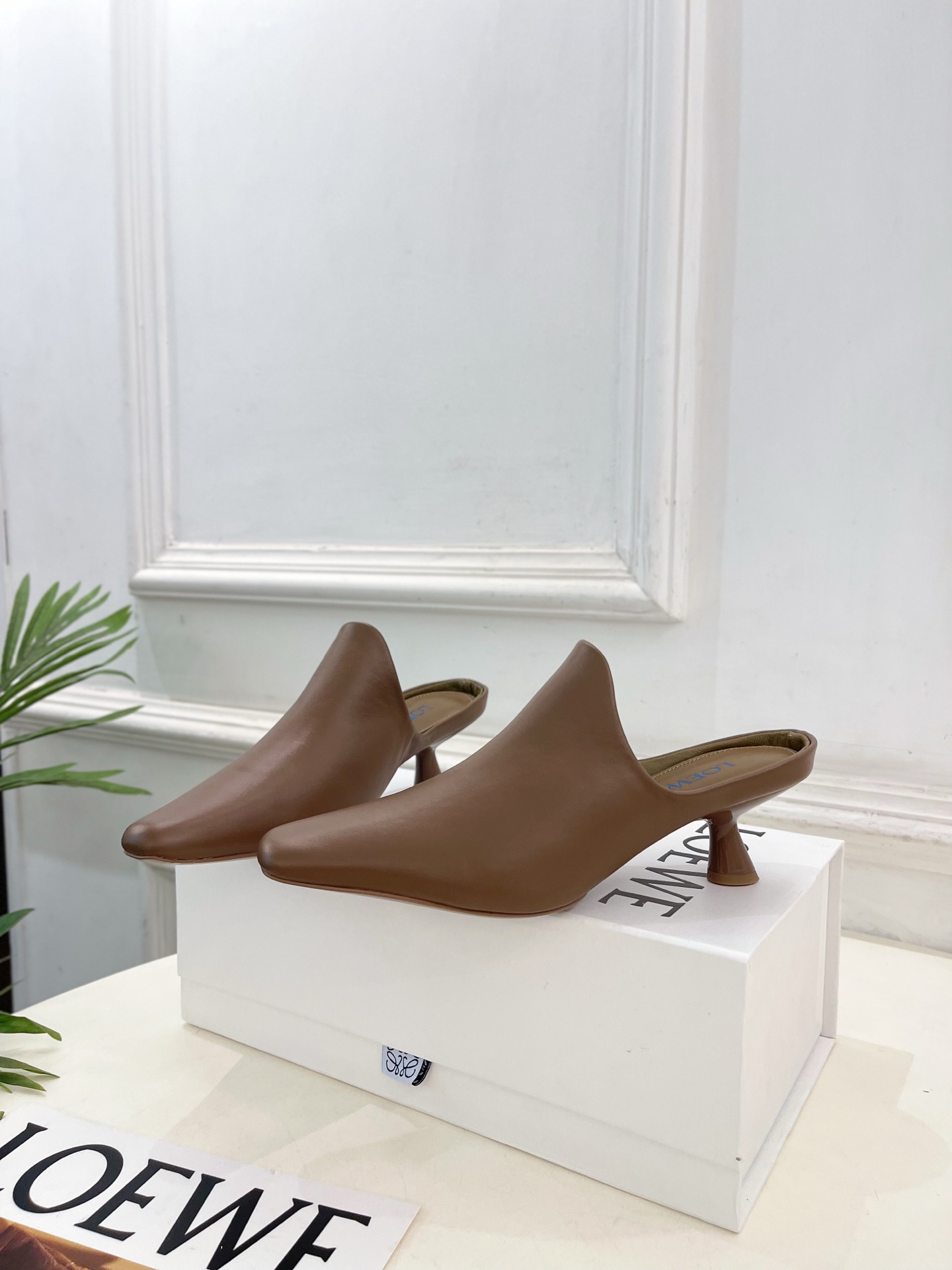 로에베 26SS 에밀리 뮬 5cm