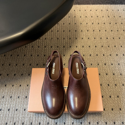 미우미우 26SS 풀 가죽 뮬 4.5cm