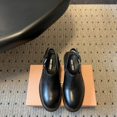 미우미우 26SS 풀 가죽 뮬 4.5cm