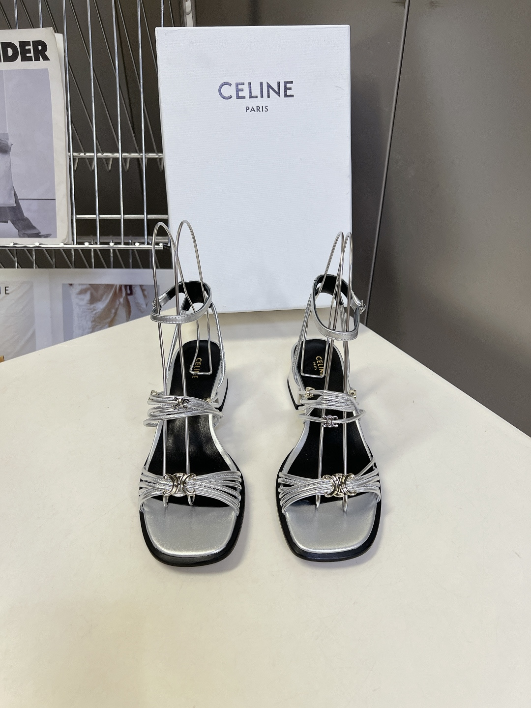 셀린느 클레망스 힐 샌들 4cm