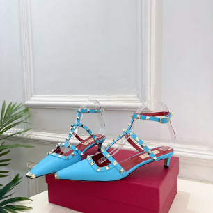 발렌티노 26SS 락스터드 힐 샌들 4cm