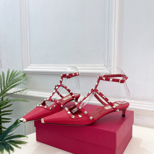 발렌티노 26SS 락스터드 힐 샌들 4cm