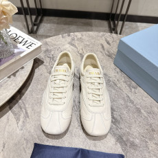프라다 26 봄 여름 캐주얼 스니커즈