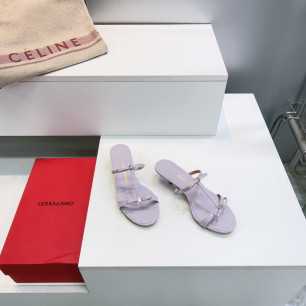 페라가모 리본 T스트랩 키튼힐 샌들 4cm