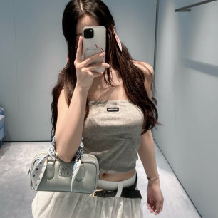 미우미우 26SS 여름 신상 탑