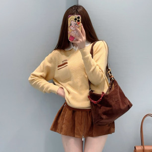 미우미우 2026 신상 카라 니트 긴팔
