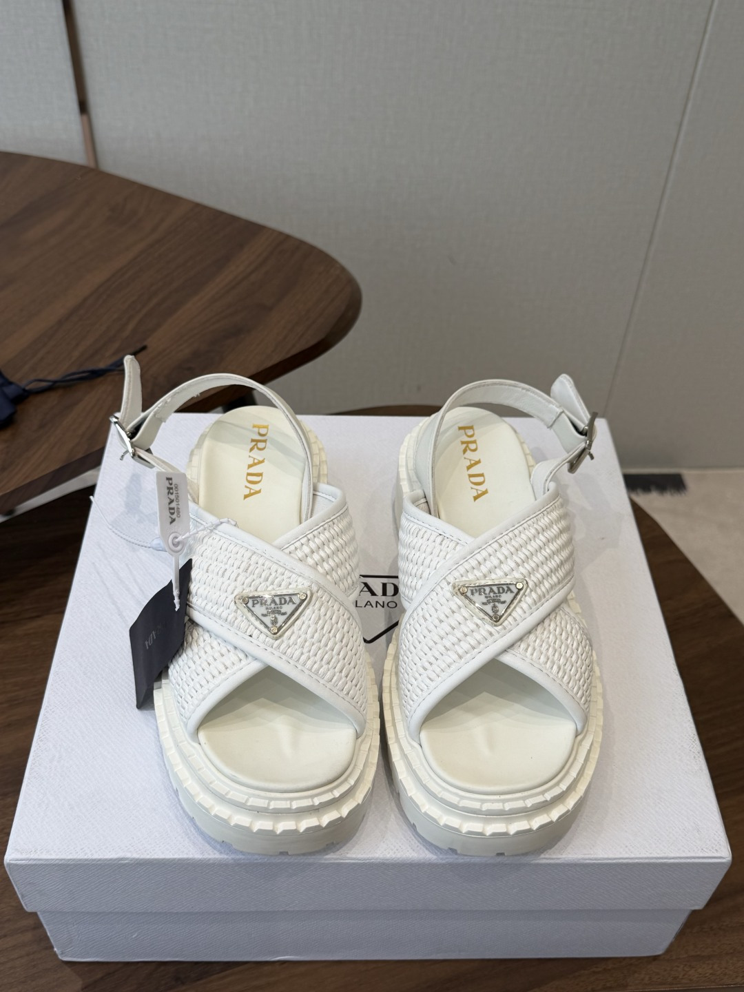 프라다 26SS 신상 샌들 5.5cm