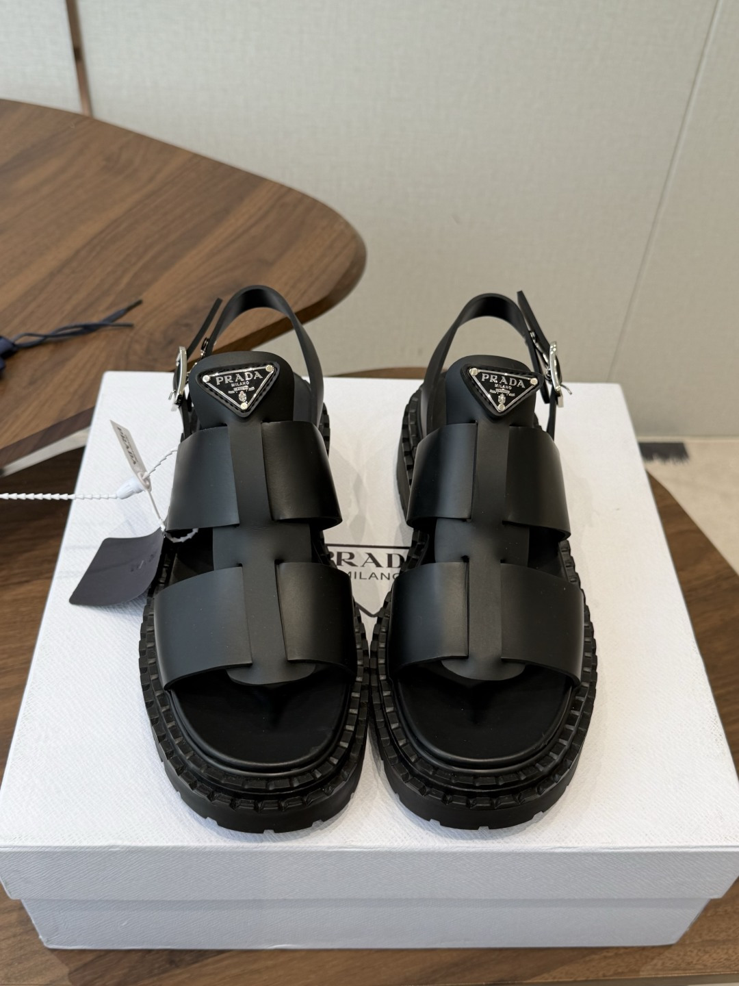 프라다 26SS 신상 샌들 5.5cm
