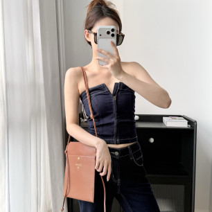셀린느 샤프 파우치