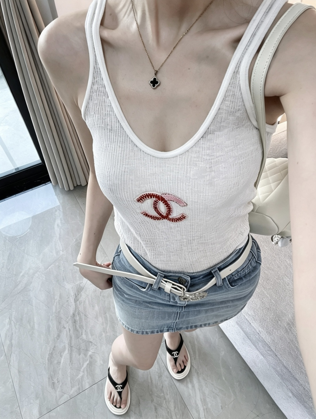 샤넬 26 신상 CC로고 민소매