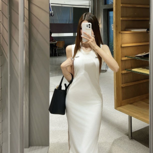 로에베 26 신상 메탈 버튼 민소매 원피스