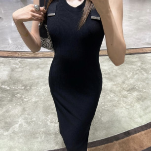 로에베 26 신상 메탈 버튼 민소매 원피스