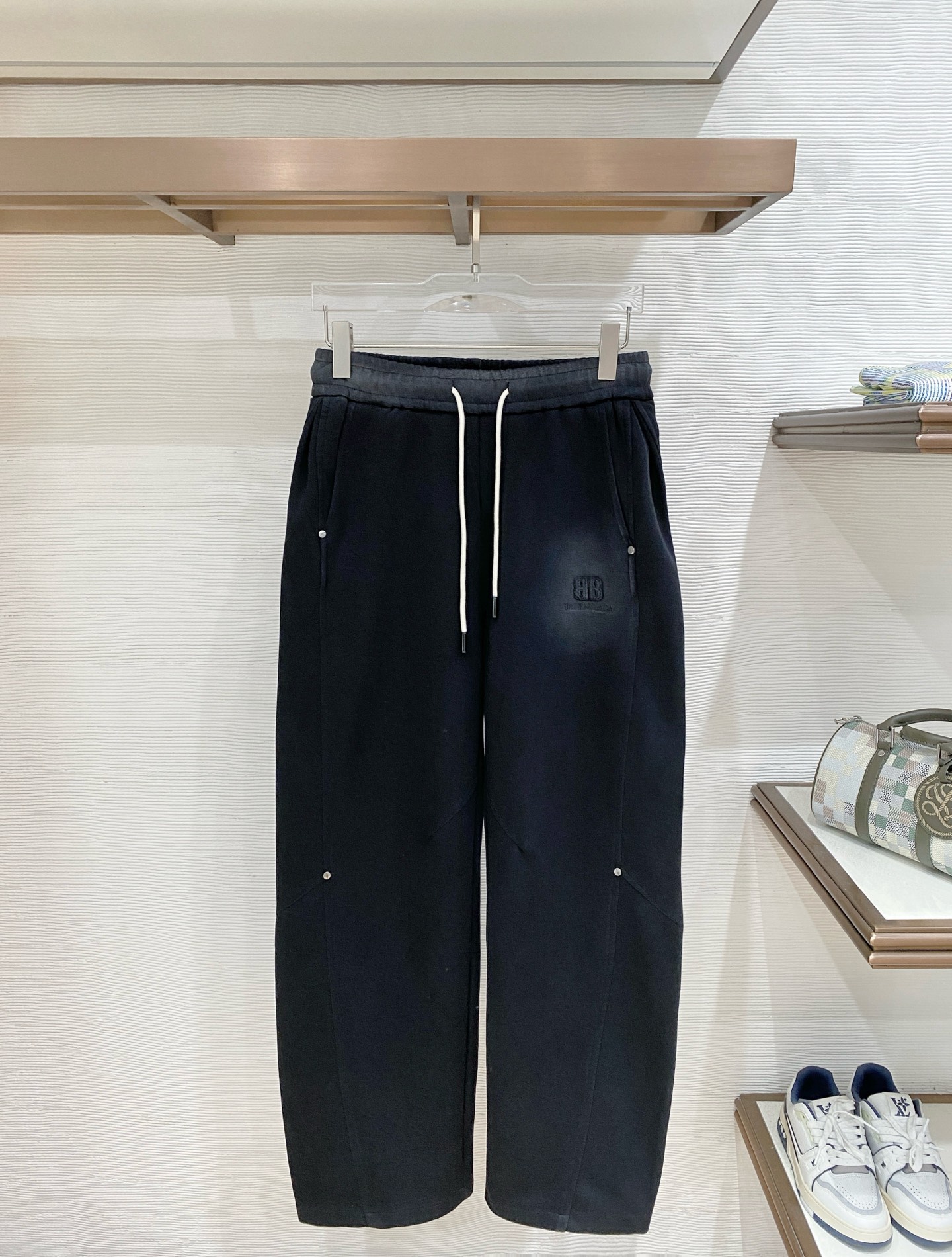 발렌시아가 26 신상 캐주얼 롱팬츠