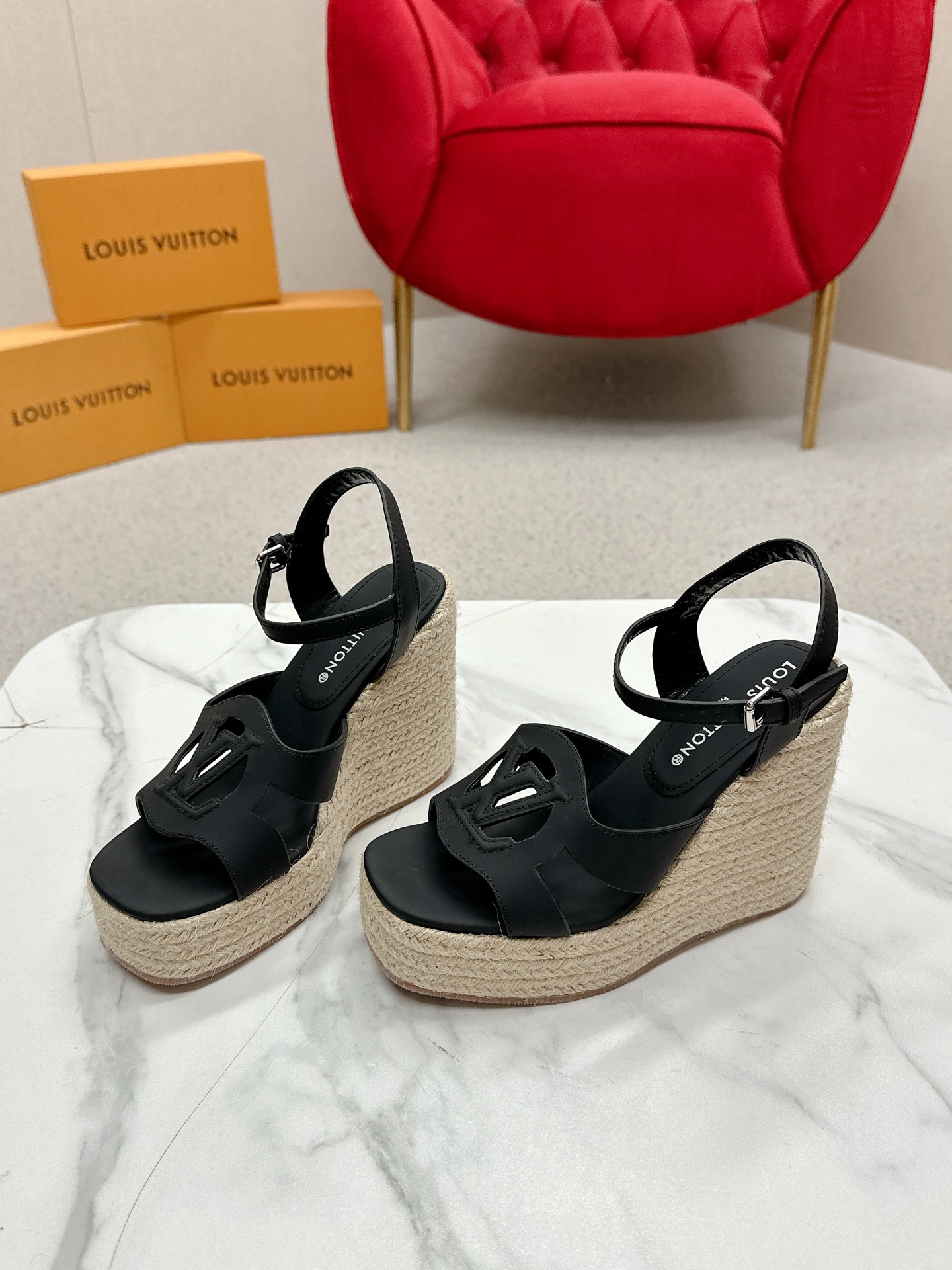 루이비통 이솔라 웨지 샌들 12cm