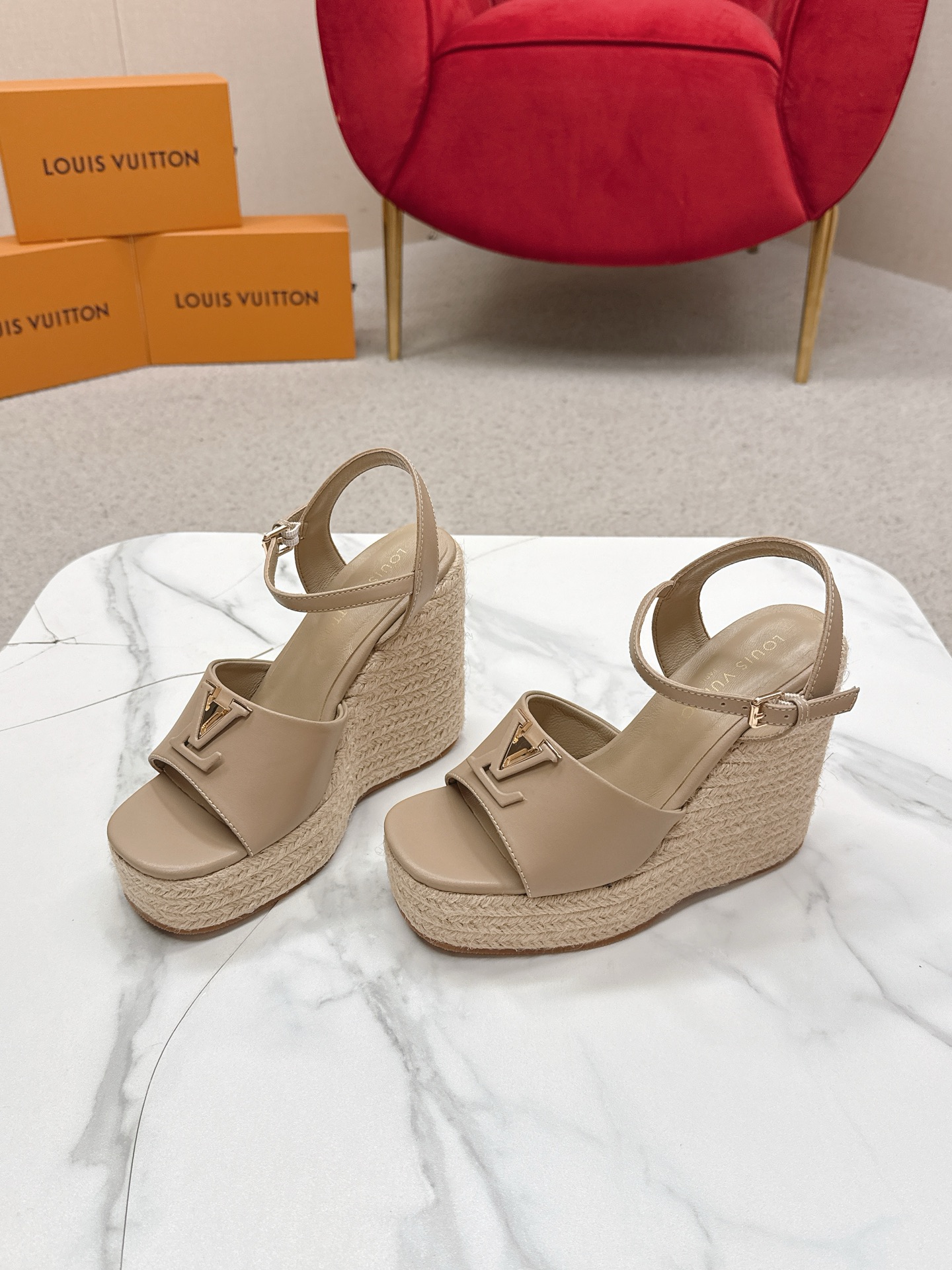 루이비통 마레 웨지 샌들 12cm