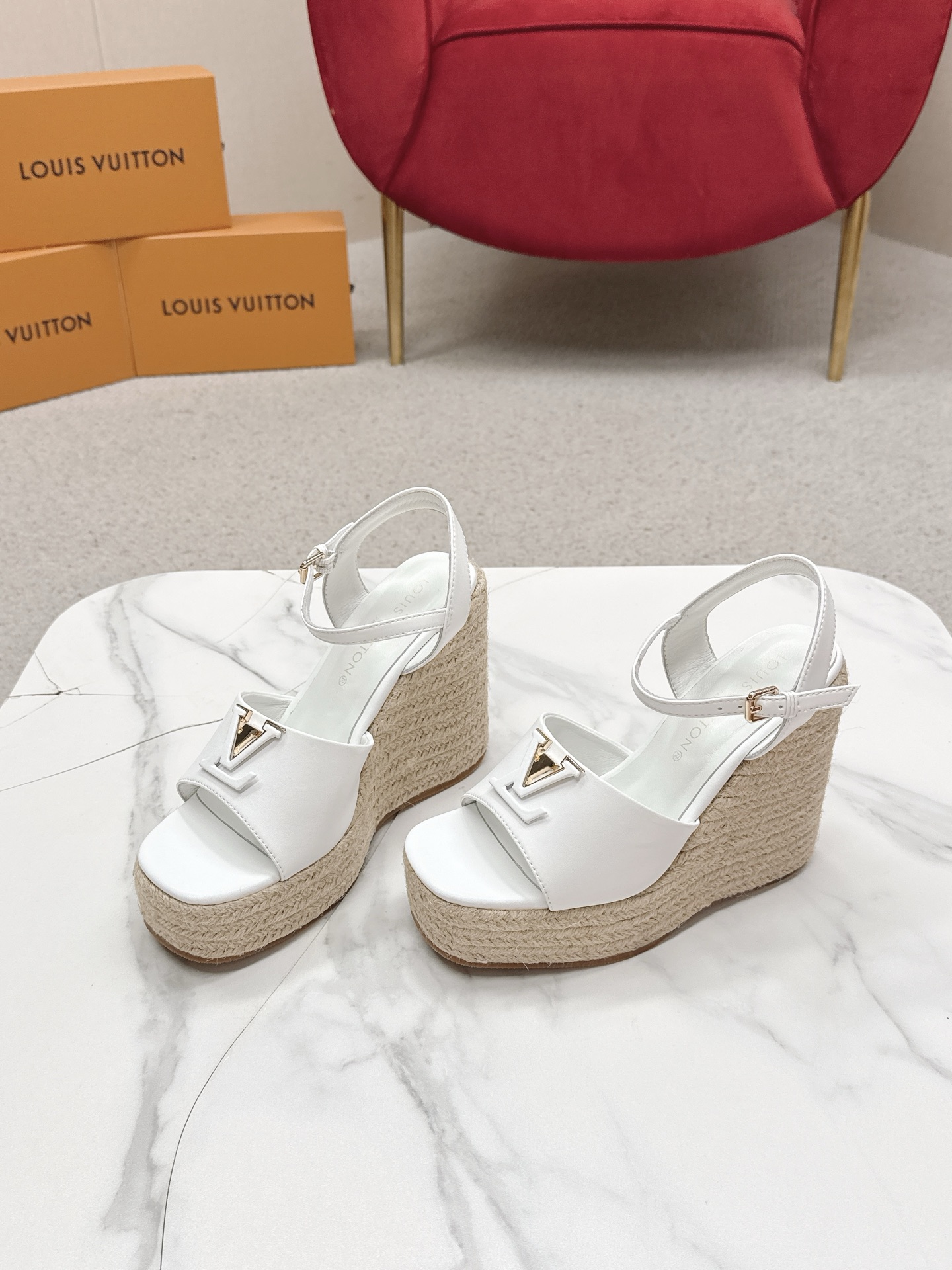 루이비통 마레 웨지 샌들 12cm