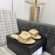 샤넬 26SS 더블 C 버클 샌들