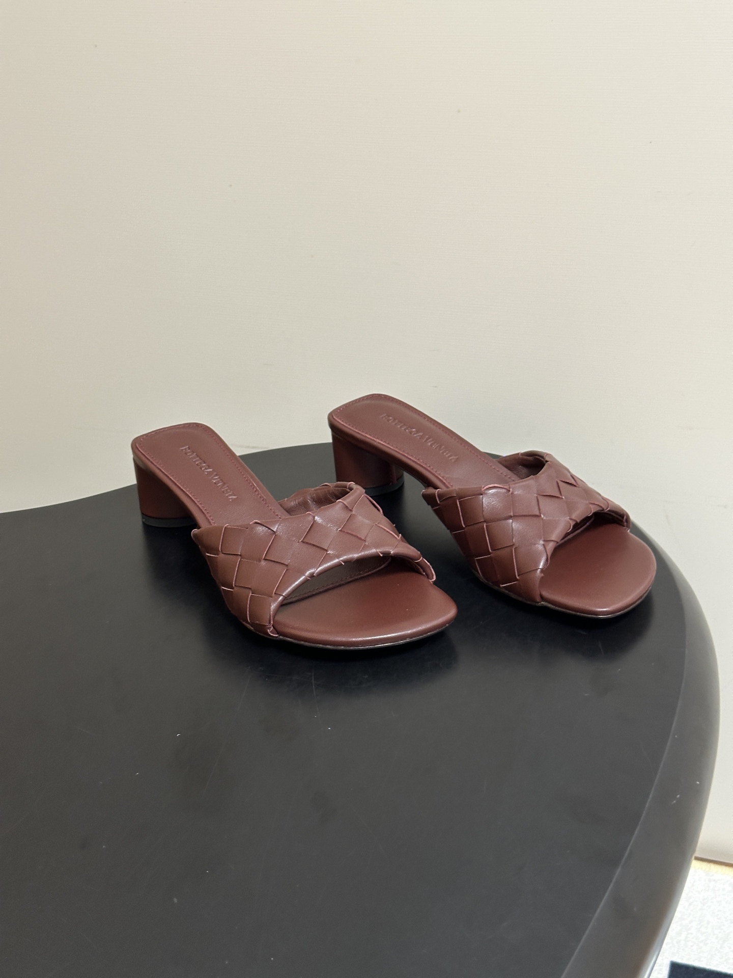 보테가베네타 리비아 뮬 4cm