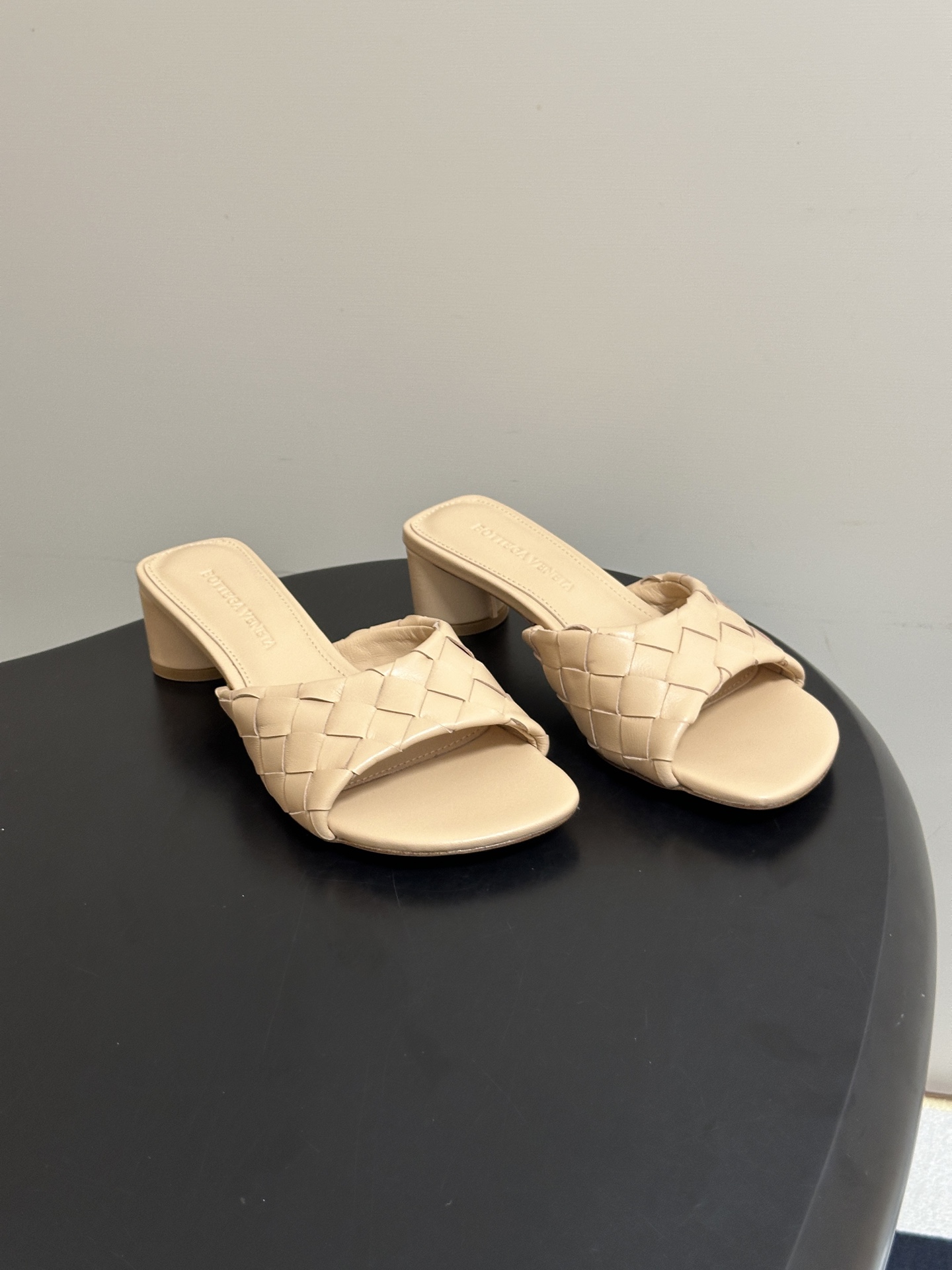 보테가베네타 리비아 뮬 4cm