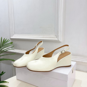 마르지엘라 26SS 타비 웨지 슬링백 6cm