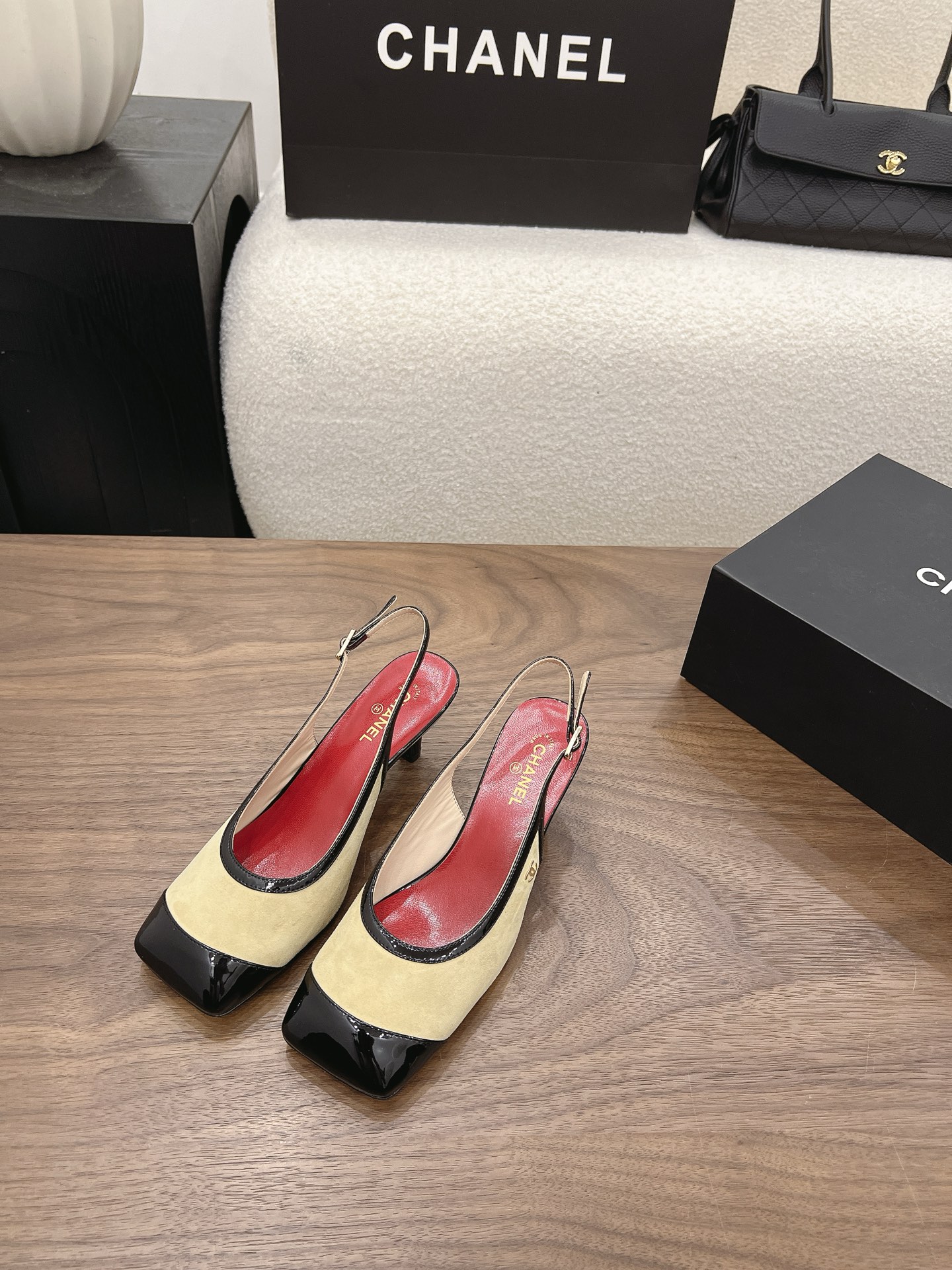 샤넬 26B 스퀘어 토 슬링백 5.5cm