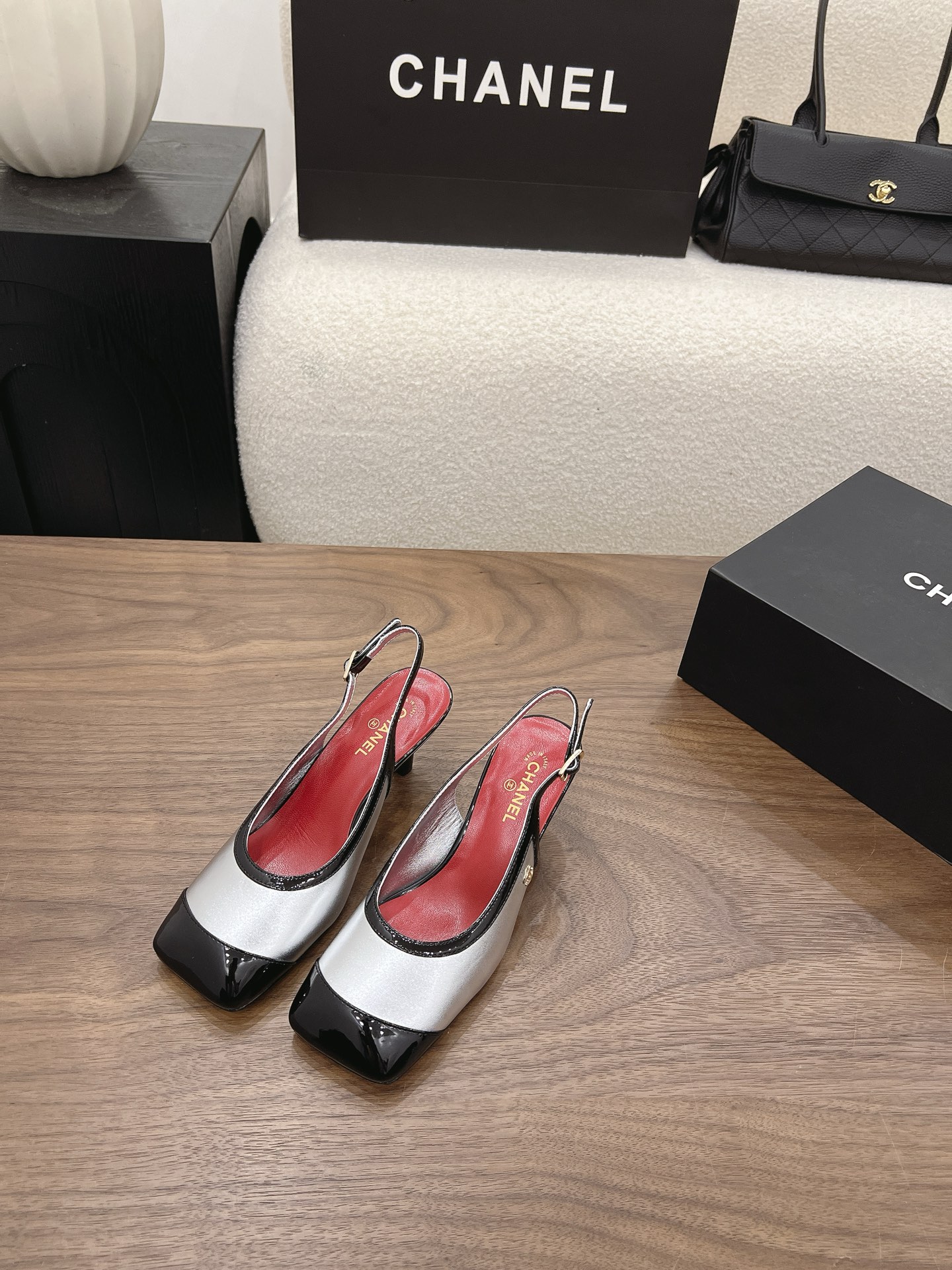 샤넬 26B 스퀘어 토 슬링백 5.5cm