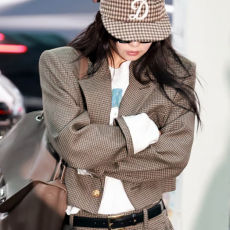 샤넬 하운드투스 체크 울 자켓