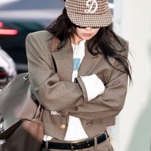 샤넬 하운드투스 체크 울 자켓