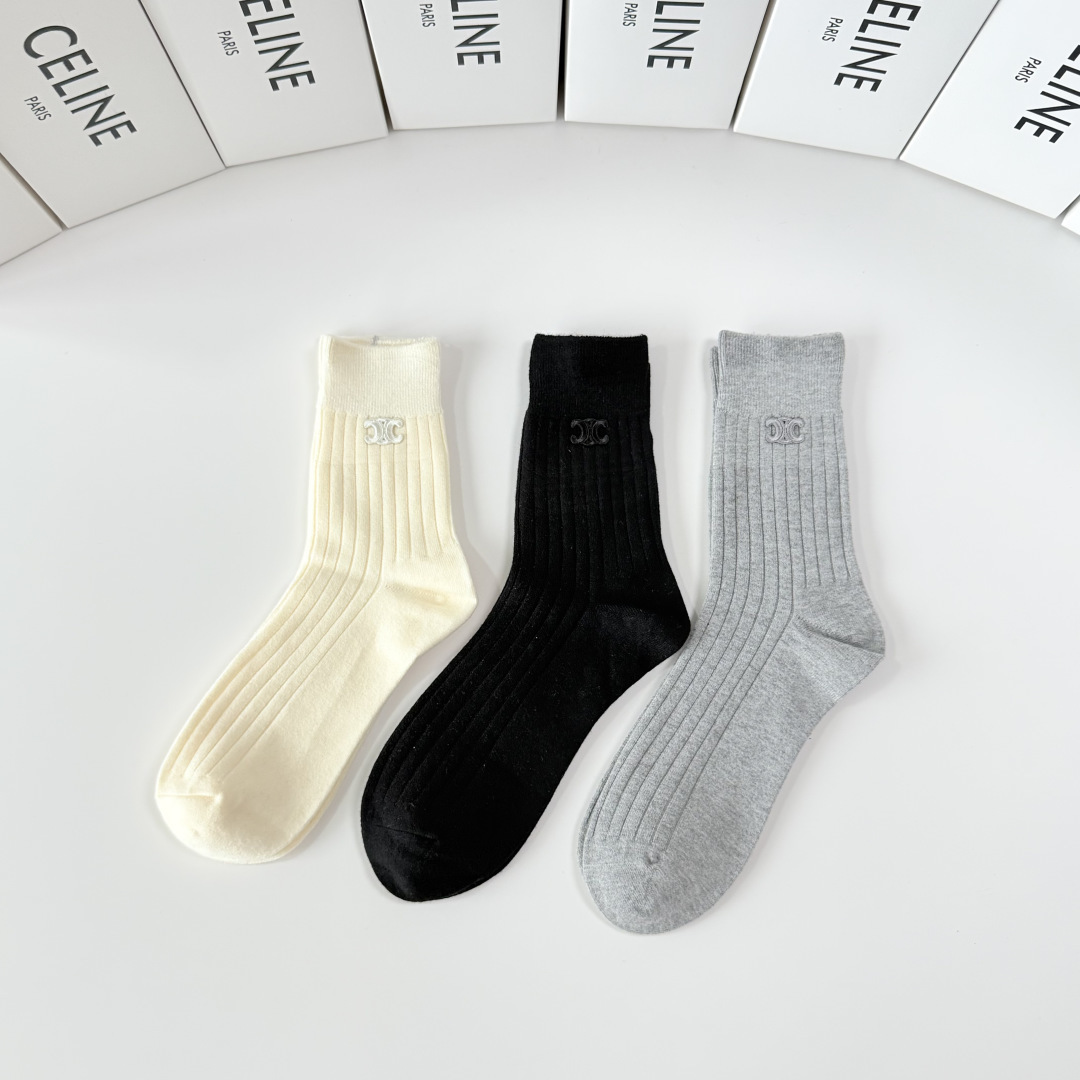 셀린느 양말