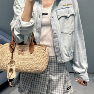 미우미우 26 신상 데님 자켓