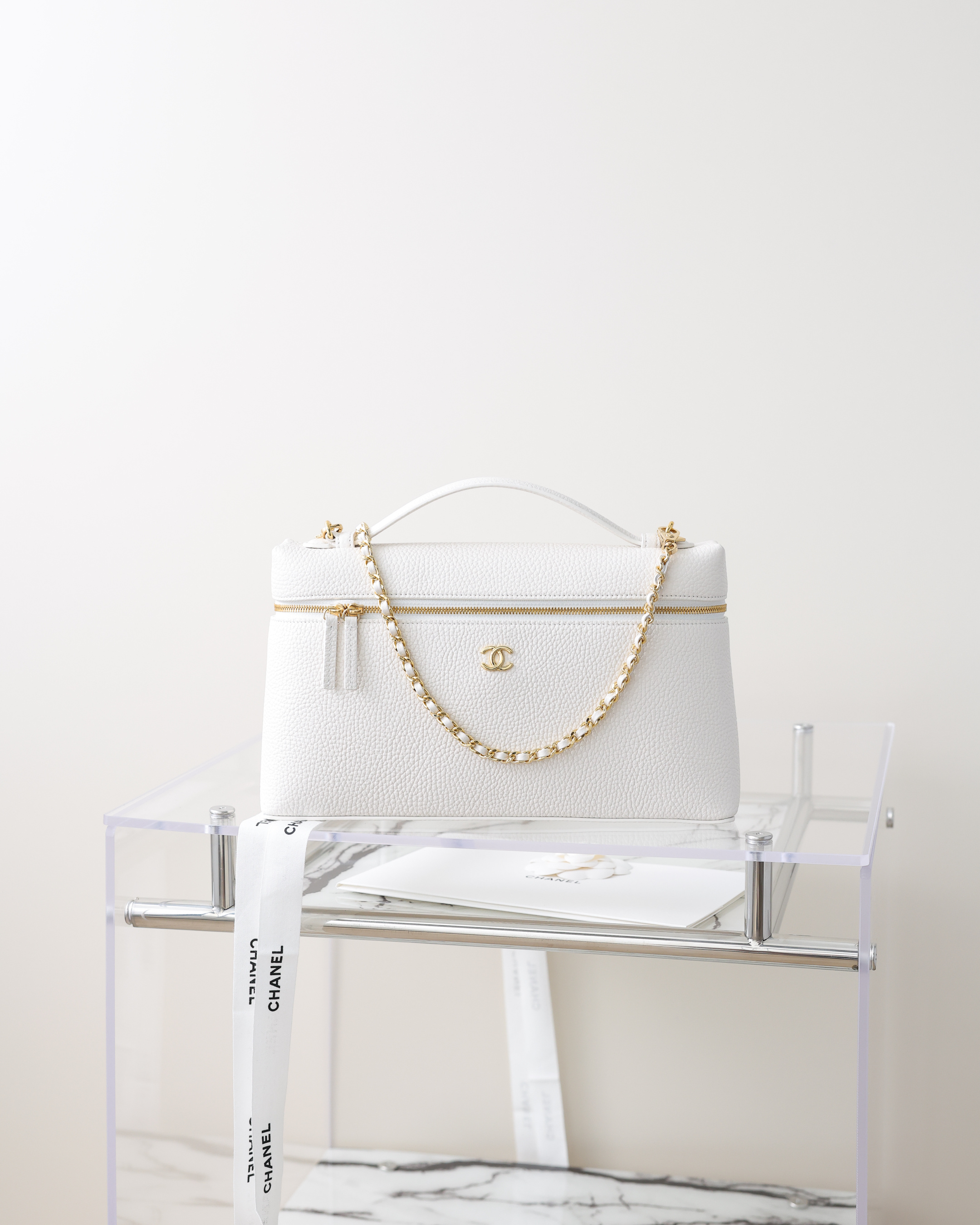 샤넬 26A 체인 코스메틱 케이스