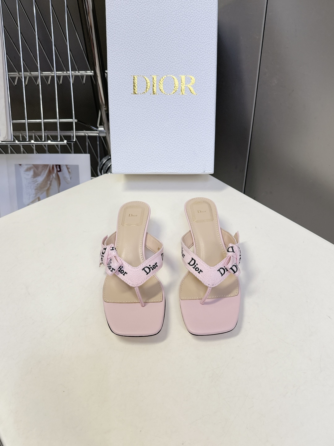 디올 자디올 키튼힐 샌들 3.5cm