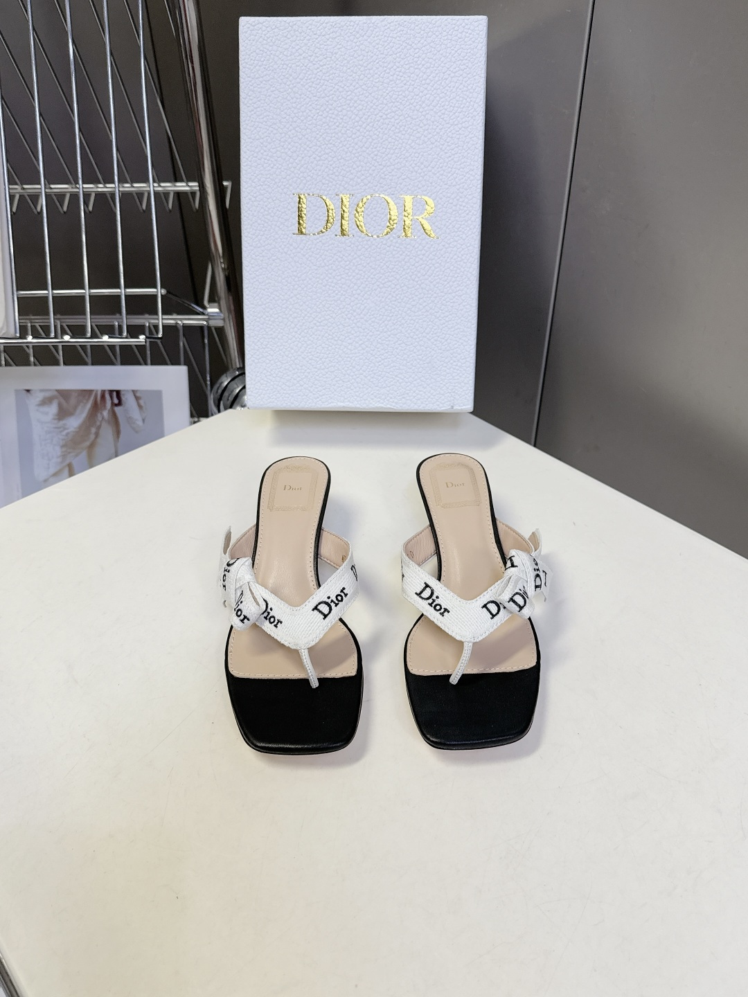 디올 자디올 키튼힐 샌들 3.5cm