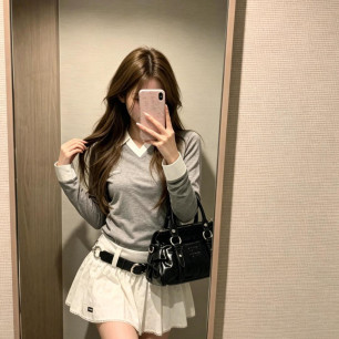 미우미우 26 초가을 로고 자수 긴팔 티