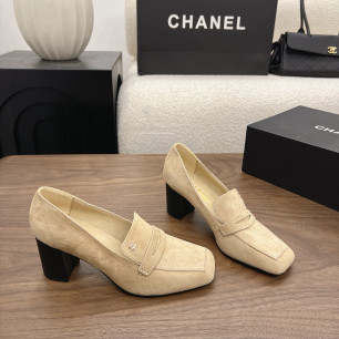 샤넬 26B 스퀘어 토 청키힐 슈즈 6.5cm