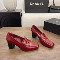 샤넬 26B 스퀘어 토 청키힐 슈즈 6.5cm