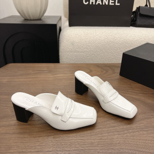 샤넬 26B 스퀘어 토 힐 뮬 6.5cm