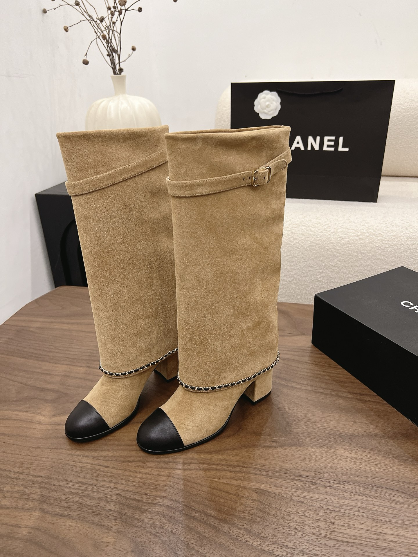 샤넬 2026 청키힐 체인 하이부츠 5cm